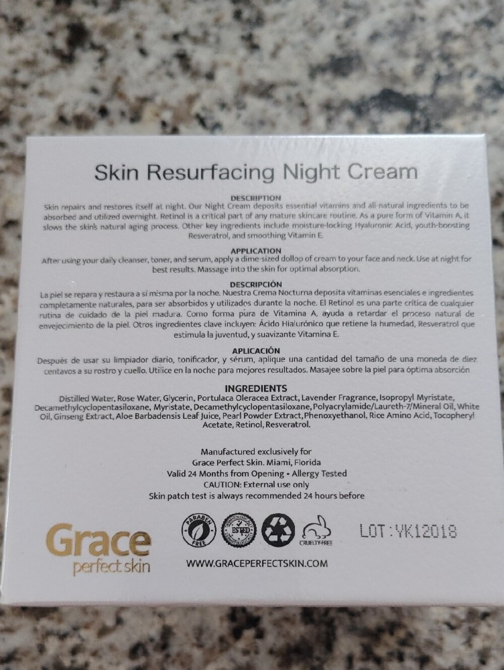 Grace Smoothing & Hydrating Night Cream - Gold/White - Picture 2 of 4